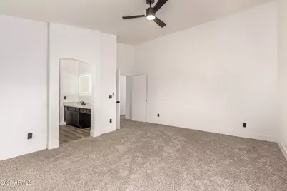 8559 W Sunnyslope Lane, Peoria, AZ 85345 - Photo 15