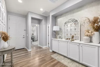 10052 W Foothill Drive, Peoria, AZ 85383 - Photo 9