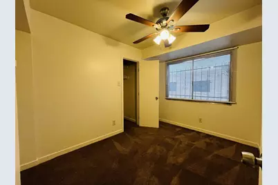 5041 N 40th Avenue, Phoenix, AZ 85019 - Photo 9