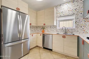 930 E Whitton Ave, Phoenix, AZ 85014 - Photo 5