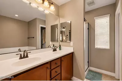 2185 E Hazeltine Way, Gilbert, AZ 85298 - Photo 17