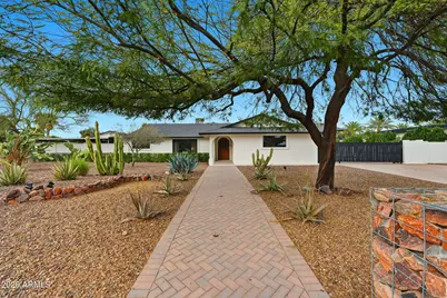 6302 E Cochise Road, Paradise Valley, AZ 85253 - Photo 1