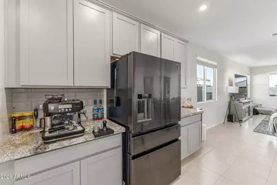 17885 W Daley Lane, Surprise, AZ 85387 - Photo 13