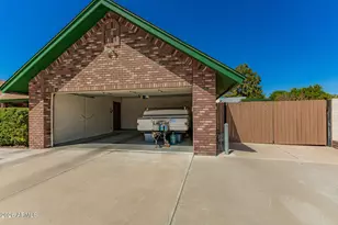 628 W Camino Cir, Mesa, AZ 85201 - Photo 31