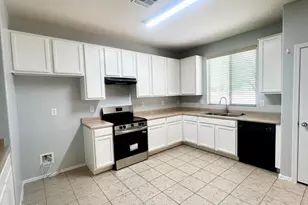 5238 W Cochise Dr, Glendale, AZ 85302 - Photo 9