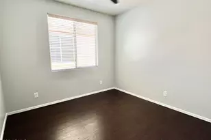 5238 W Cochise Dr, Glendale, AZ 85302 - Photo 13