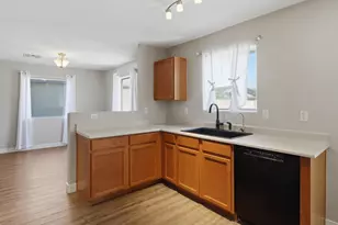 1905 E Cowboy Cove Trail, San Tan Valley, AZ 85143 - Photo 9