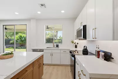 2645 E Elmwood Place, Chandler, AZ 85249 - Photo 13