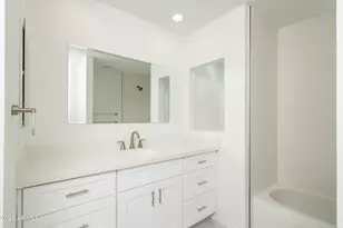 7986 E VÃ­a Del Desierto --, Scottsdale, AZ 85258 - Photo 13