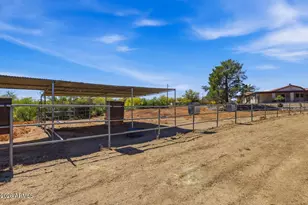 1302 E Maddock Rd, Phoenix, AZ 85086 - Photo 29