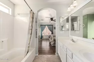 79 W Gail Dr, Gilbert, AZ 85233 - Photo 23