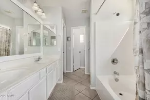 79 W Gail Dr, Gilbert, AZ 85233 - Photo 5