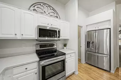 9711 E Glencove Circle, Mesa, AZ 85207 - Photo 11