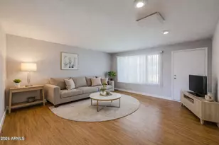 4654 W Tuckey Ln, Glendale, AZ 85301 - Photo 9