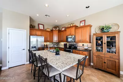 17885 W Desert View Lane, Goodyear, AZ 85338 - Photo 7