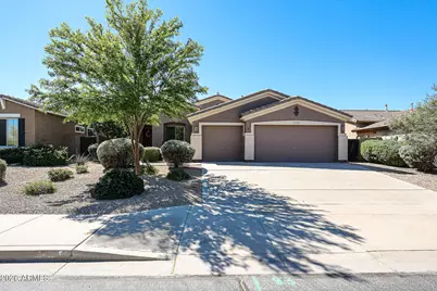 17885 W Desert View Lane, Goodyear, AZ 85338 - Photo 3