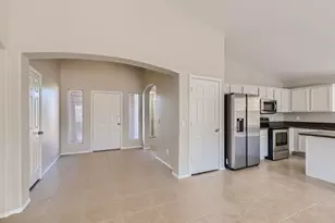 6524 W Hilton Ave, Phoenix, AZ 85043 - Photo 3