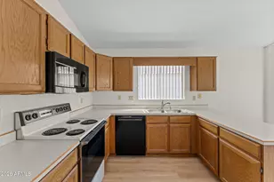 20443 N 105th Ave, Peoria, AZ 85382 - Photo 11