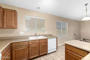 1109 E Mayfield Dr, San Tan Valley, AZ 85143 - Photo 9