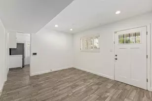 6631 N 12th Pl, Phoenix, AZ 85014 - Photo 11