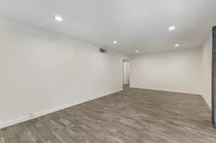 6631 N 12th Pl, Phoenix, AZ 85014 - Photo 13