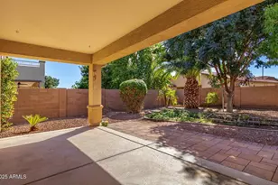 2585 E Carob Dr, Gilbert, AZ 85298 - Photo 33