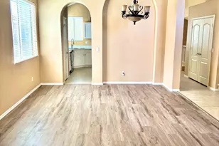 6824 S 33rd Ave, Phoenix, AZ 85041 - Photo 3