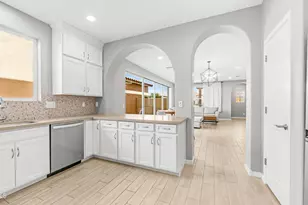 29219 N 123rd Ln, Peoria, AZ 85383 - Photo 9