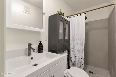 6437 S 43rd Place, Phoenix, AZ 85042 - Photo 9