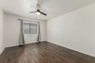 10828 N Biltmore Dr, Phoenix, AZ 85029 - Photo 13