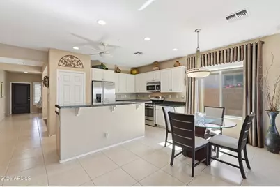 1823 W Dion Drive W, Phoenix, AZ 85086 - Photo 9