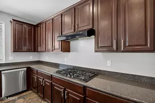 18421 W Mauna Loa Ln, Surprise, AZ 85388 - Photo 13