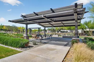 810 E Hopi Trail, Phoenix, AZ 85042 - Photo 47