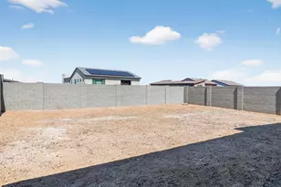 810 E Hopi Trail, Phoenix, AZ 85042 - Photo 31