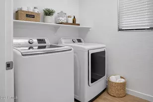 810 E Hopi Trail, Phoenix, AZ 85042 - Photo 29