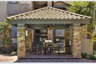 2025 E Campbell Avenue #111, Phoenix, AZ 85016 - Photo 9