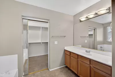 812 E Lovegrass Drive, San Tan Valley, AZ 85143 - Photo 35