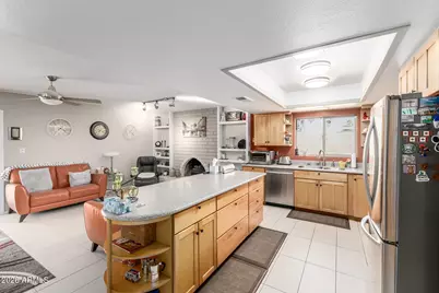 8210 N 50th Avenue, Glendale, AZ 85302 - Photo 11