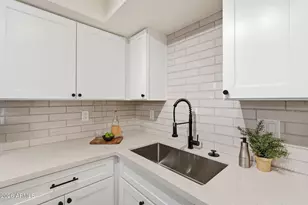 720 E Dobbins Rd, Phoenix, AZ 85042 - Photo 15