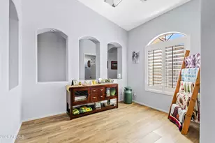 1748 E Iris Dr, Chandler, AZ 85286 - Photo 5