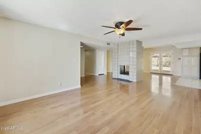 4538 W Purdue Avenue, Glendale, AZ 85302 - Photo 9