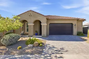 21718 N 58th St, Phoenix, AZ 85054 - Photo 1