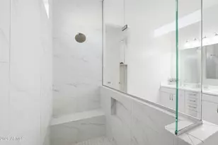 21718 N 58th St, Phoenix, AZ 85054 - Photo 11