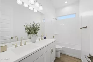 21718 N 58th St, Phoenix, AZ 85054 - Photo 11