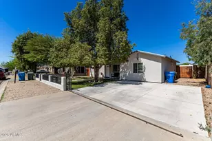 1136 E Sunnyslope Ln, Phoenix, AZ 85020 - Photo 3