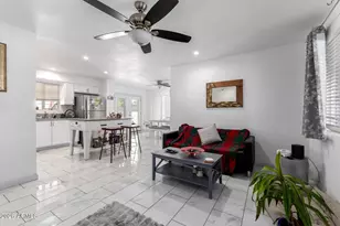 1136 E Sunnyslope Ln, Phoenix, AZ 85020 - Photo 5