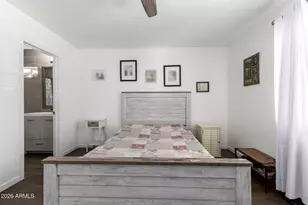 1136 E Sunnyslope Ln, Phoenix, AZ 85020 - Photo 21