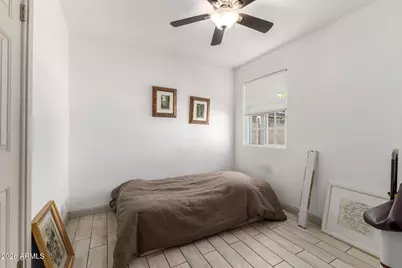 1136 E Sunnyslope Lane, Phoenix, AZ 85020 - Photo 17