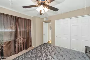 4005 E Round Hill Dr, Phoenix, AZ 85028 - Photo 15