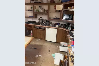 3401 W Saint Moritz Lane, Phoenix, AZ 85053 - Photo 3